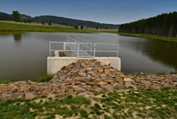 Projektování vodohospodářských staveb - stavba rybníku Černá